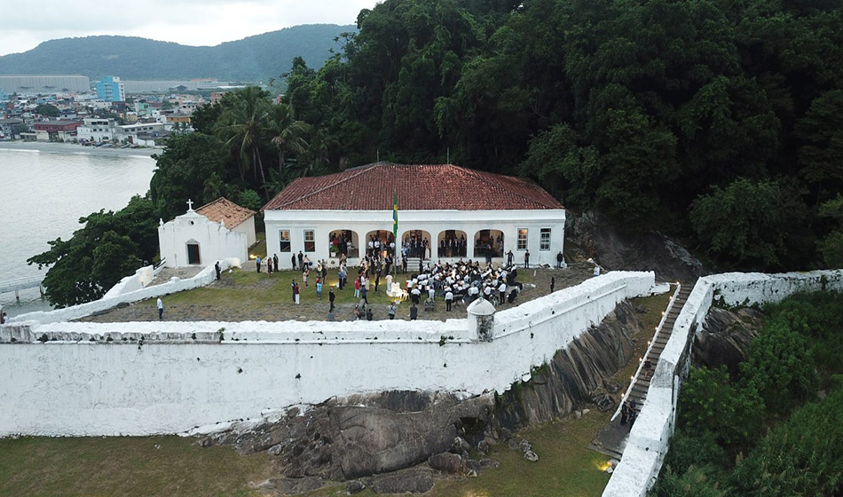 #dicadasemana Fortaleza da Barra recebe milhares de turistas no Guarujá