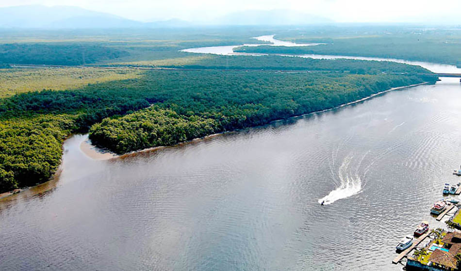 #dicadasemana Passeio de Barco pelo Rio Itanhaém (SP)